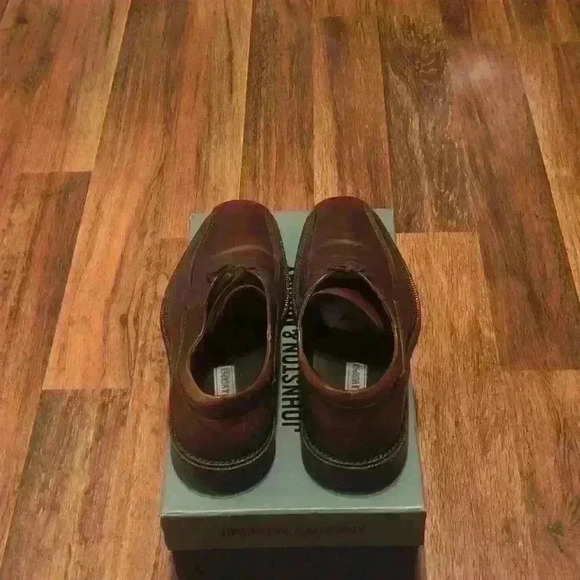 Men’s Johnston & Murphy Mahogany Shoes! - Picture 4 of 4